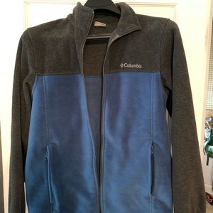 Size M Columbia Fleece Jacket